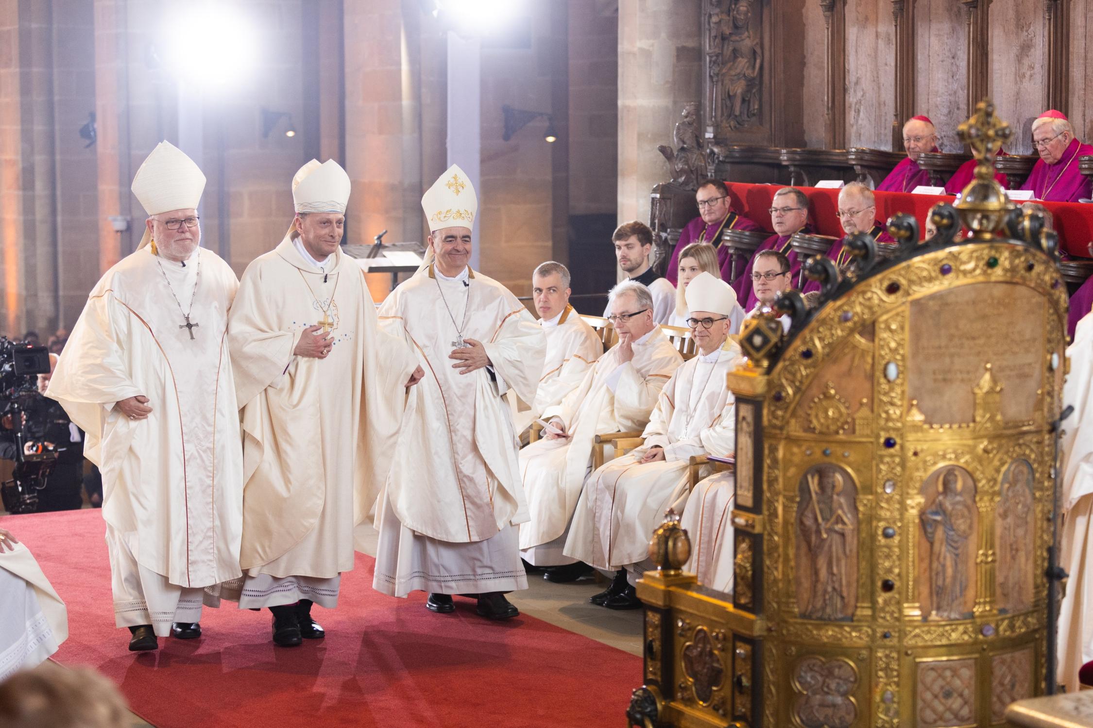 Amtseinführung von Erzbischof Herwig Gössl Amtseinführung Erzbischof Herwig Gössl