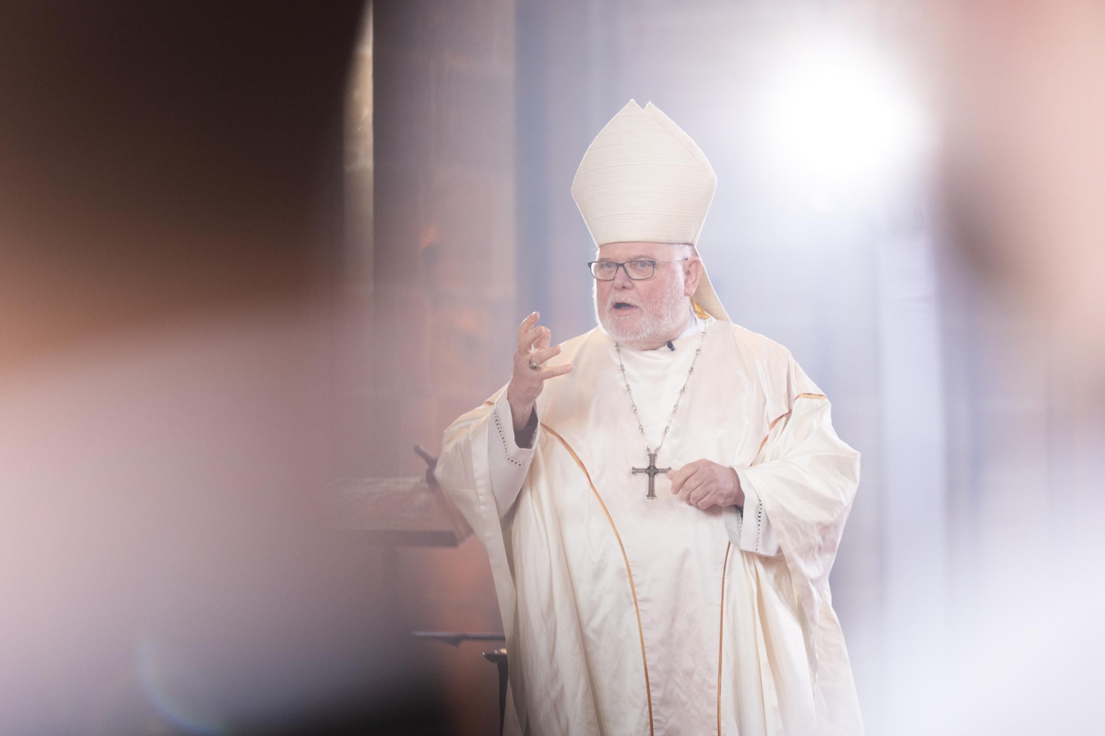 Amtseinführung von Erzbischof Herwig Gössl Amtseinführung Herwig Gössl