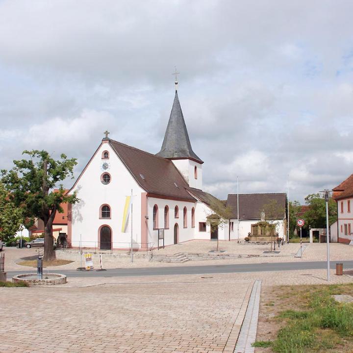 Außenansicht der Kirche