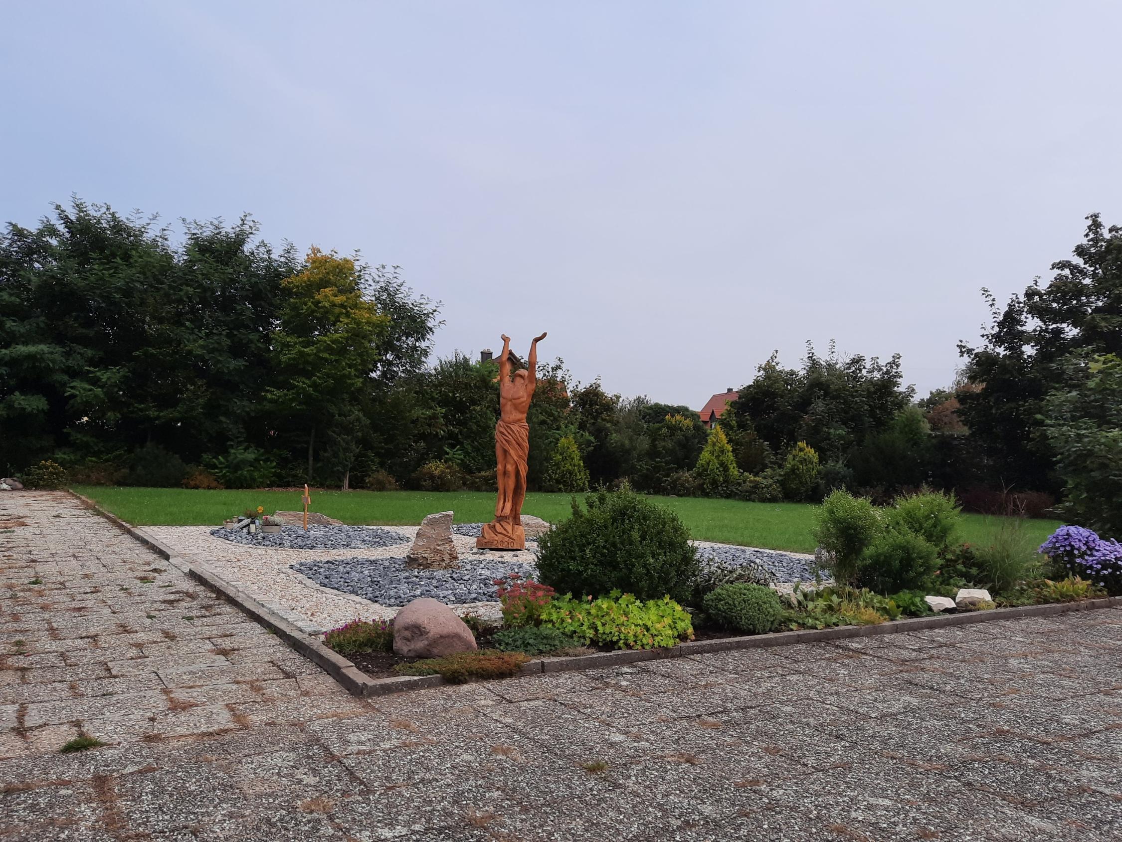 Das fertige Urnengräberfeld Urnengräber