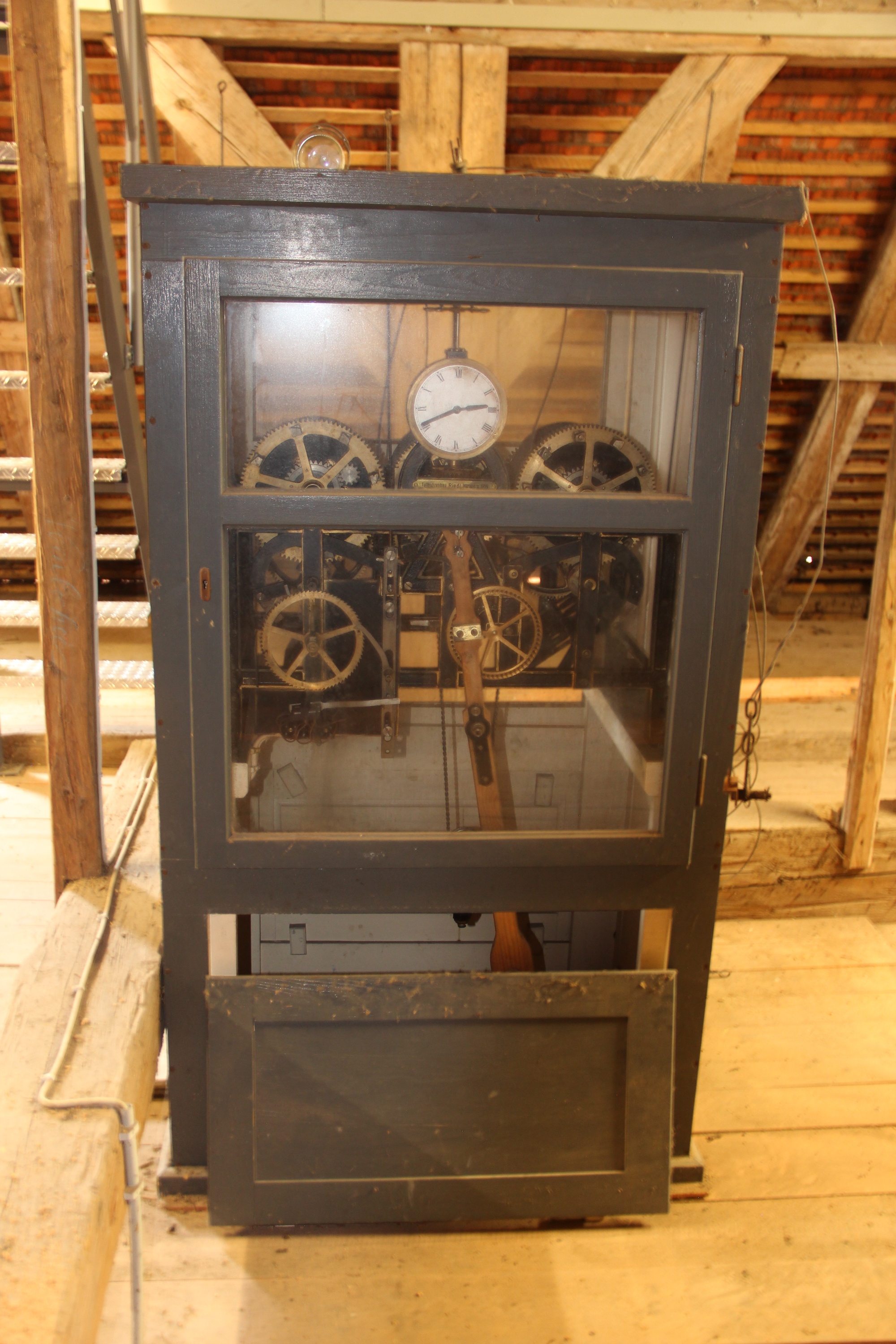 Ehemalige (Mechanische) Steuerung der Kirchenuhr. Dachstuhl