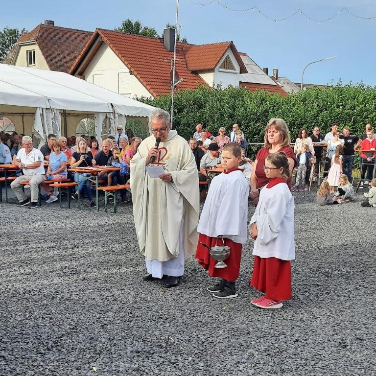Segnung neues Feuerwehrauto